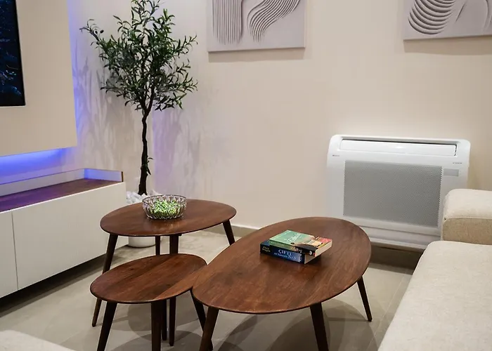 Olive Tree ティラナ